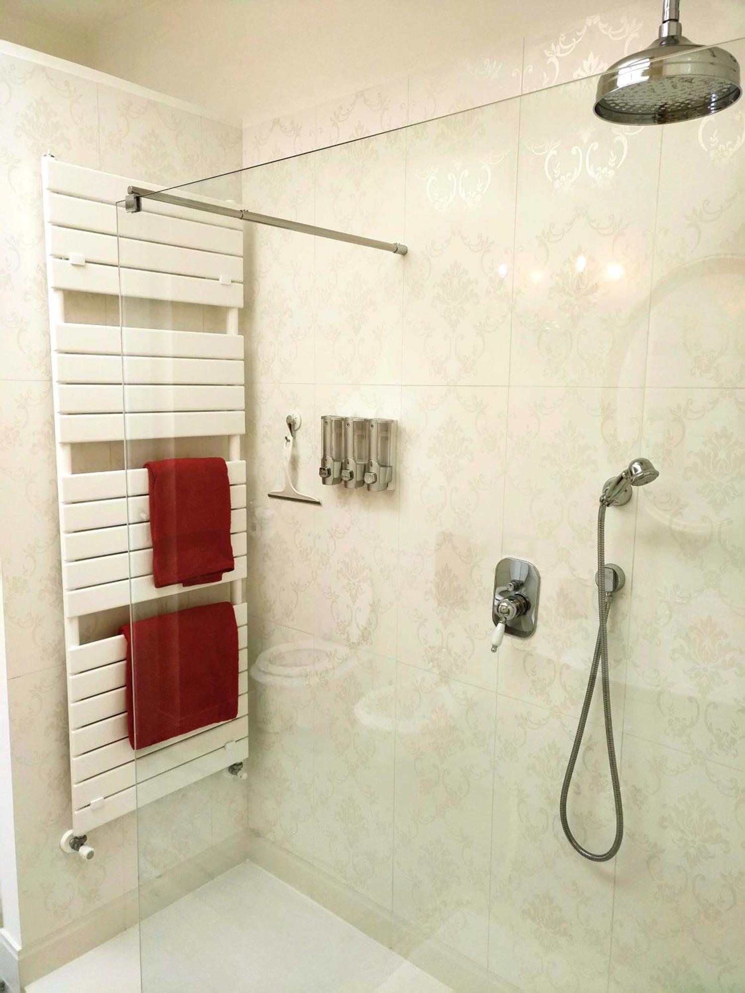 Alloggio Turistico Giulietta E Romeo - Intero Appartamento - Villafranca Di Verona, Zimmer, Holiday Rooms Extérieur photo