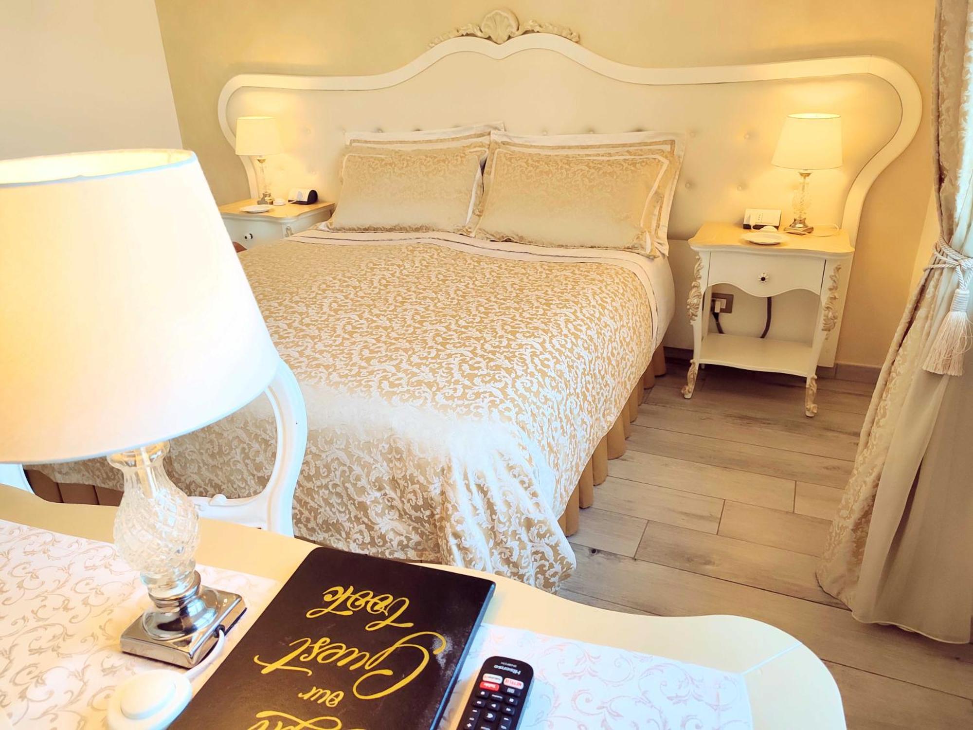Alloggio Turistico Giulietta E Romeo - Intero Appartamento - Villafranca Di Verona, Zimmer, Holiday Rooms Extérieur photo