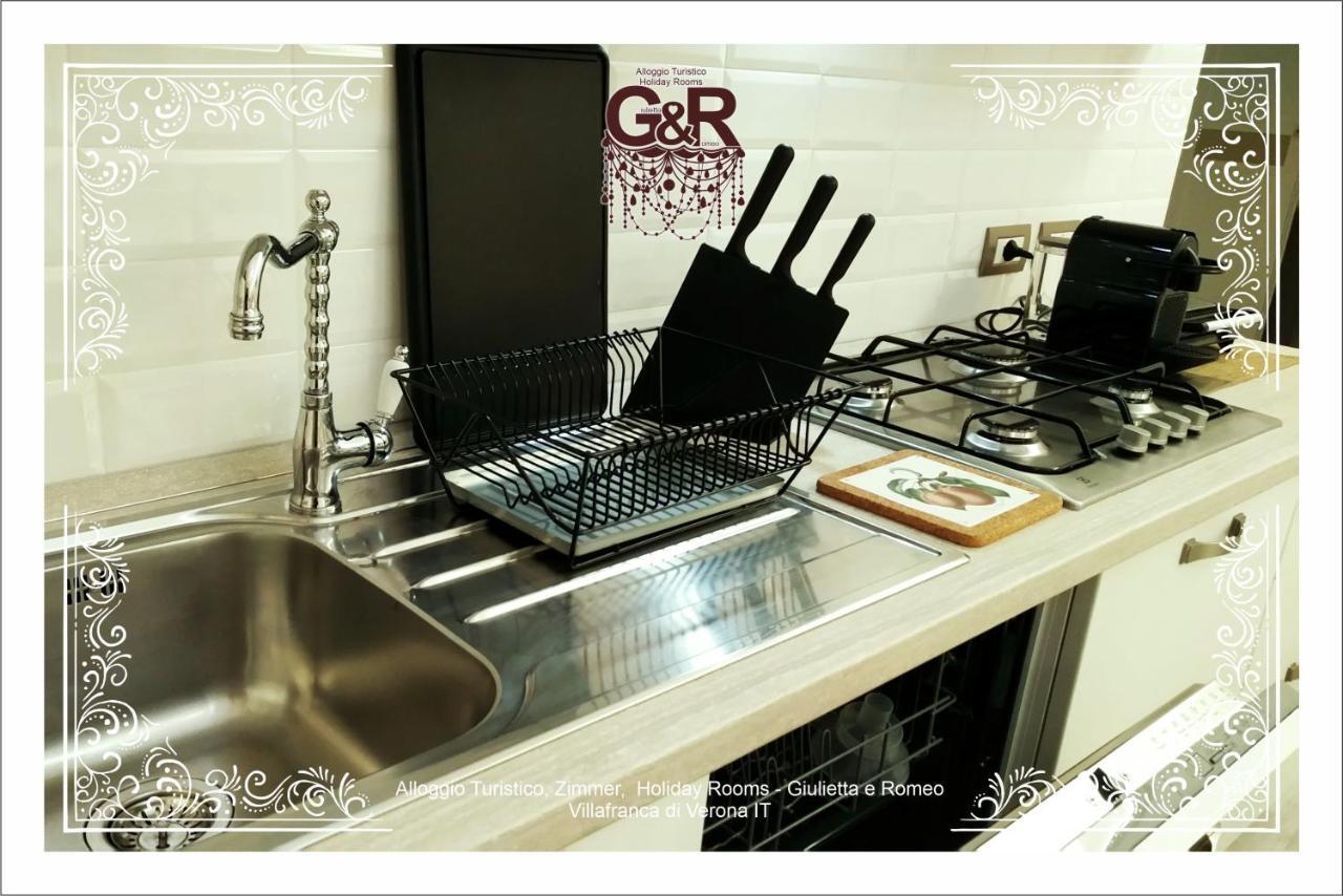 Alloggio Turistico Giulietta E Romeo - Intero Appartamento - Villafranca Di Verona, Zimmer, Holiday Rooms Extérieur photo